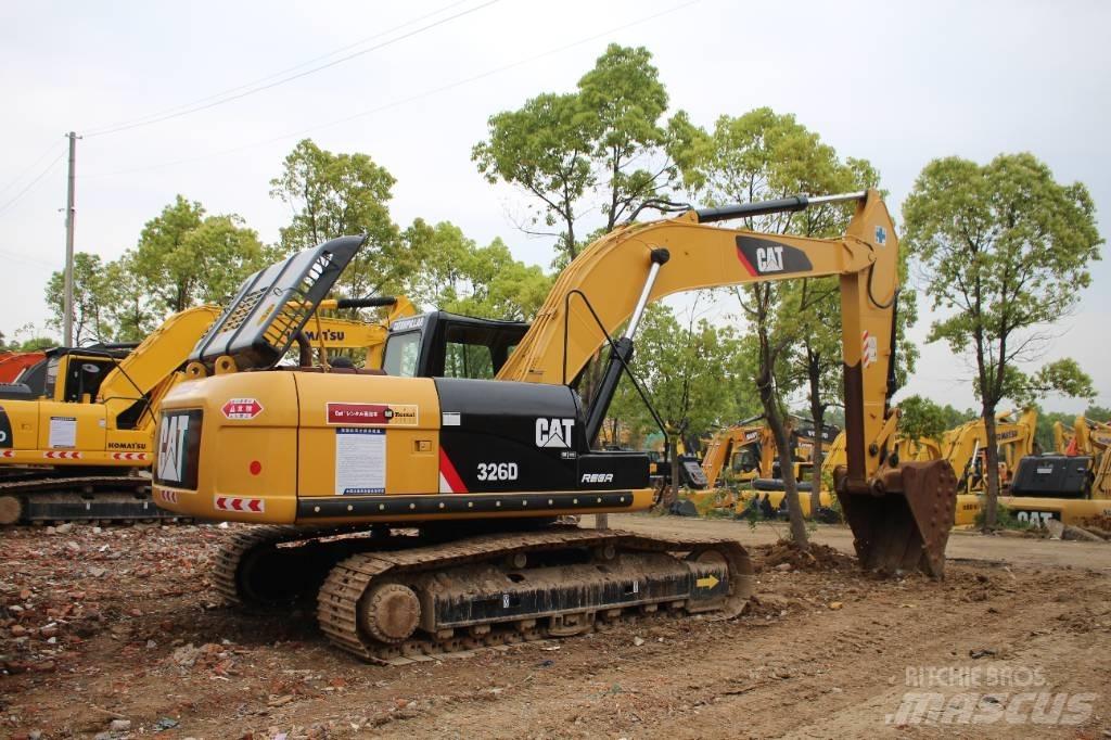 CAT 326D Kāpurķēžu ekskavatori