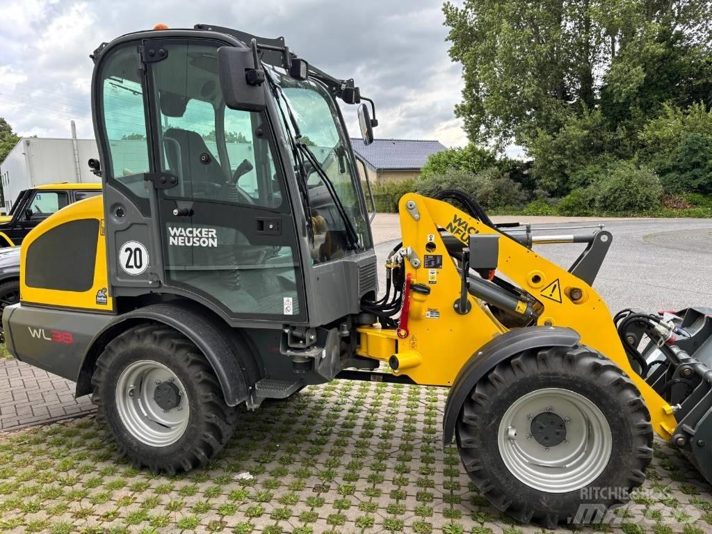 Wacker Neuson WL 38 Iekrāvēji uz riteņiem