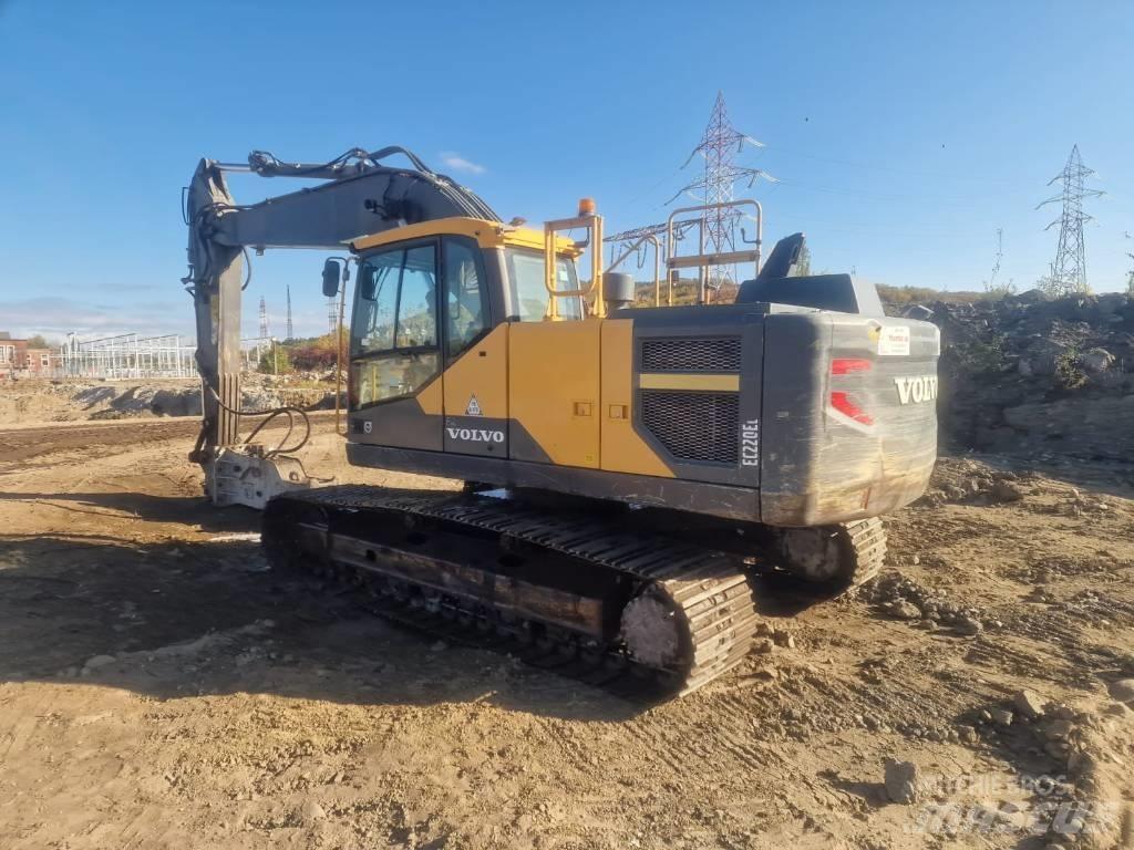Volvo EC 220 E Kāpurķēžu ekskavatori