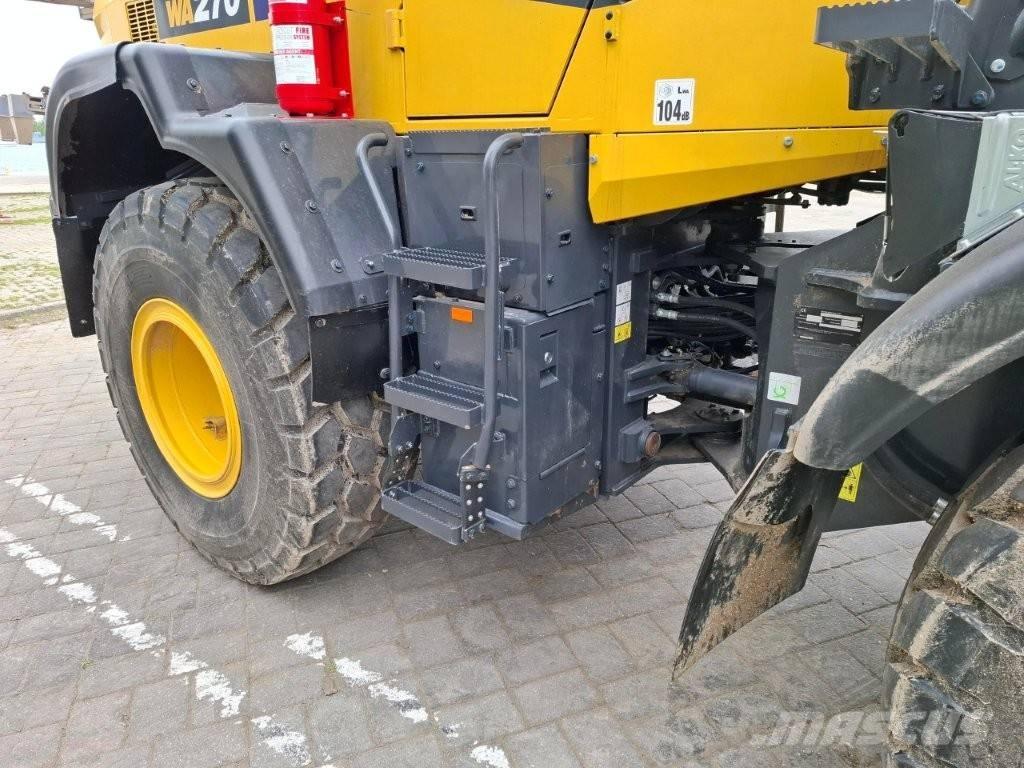 Komatsu WA 270-8E0 Iekrāvēji uz riteņiem