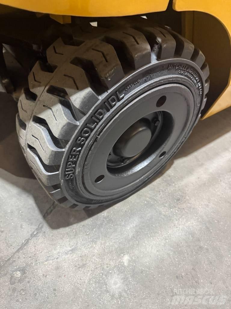 CAT GC 40 K S TR Autokrāvēji - citi