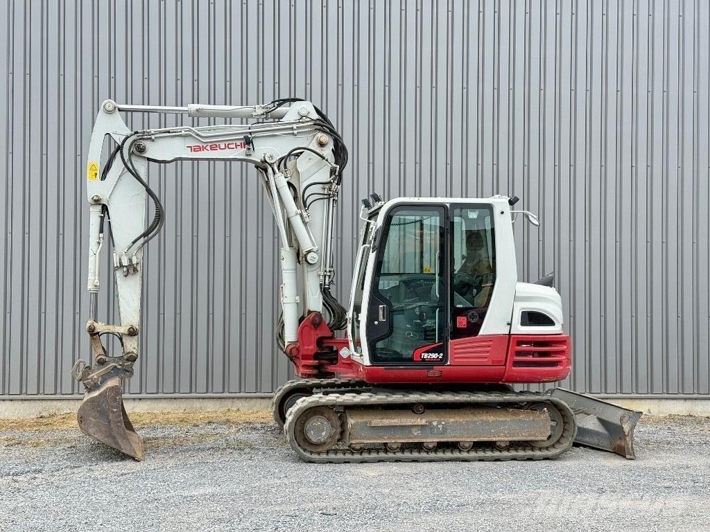 Takeuchi TB 290 Vidēja lieluma ekskavatori 7 t - 12 t
