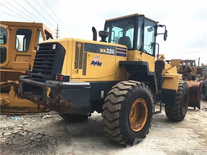 Komatsu WA 320-5 Iekrāvēji uz riteņiem
