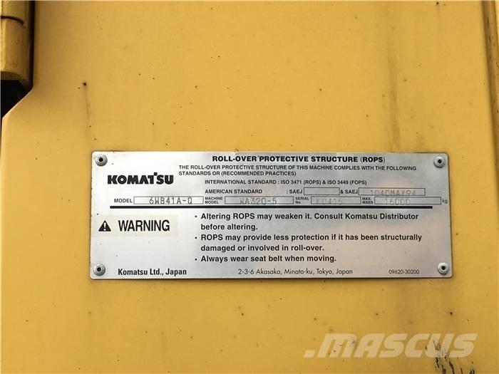 Komatsu WA 320-5 Iekrāvēji uz riteņiem