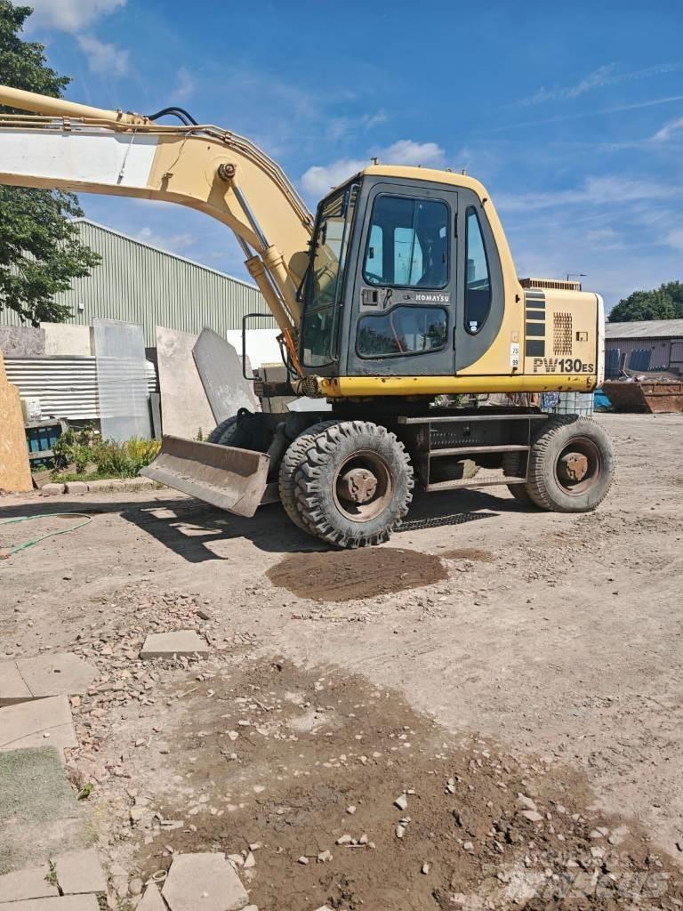 Komatsu PW 130ES-6K Ekskavatori uz riteņiem