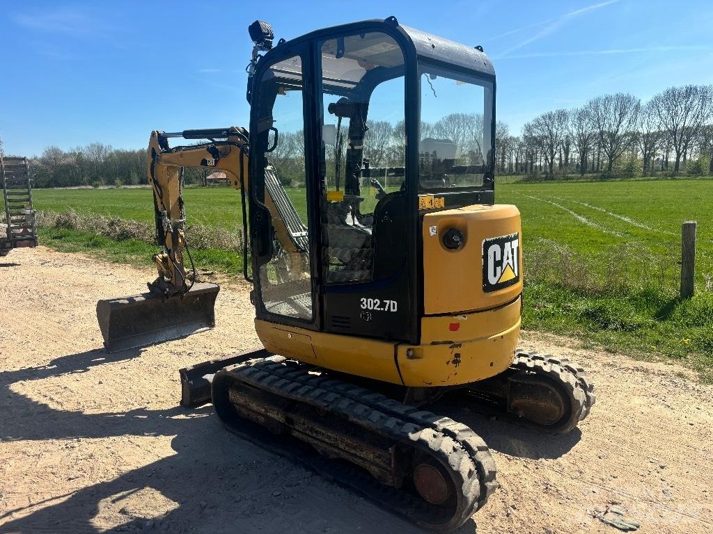 CAT 302.7 D Mini ekskavatori < 7 t