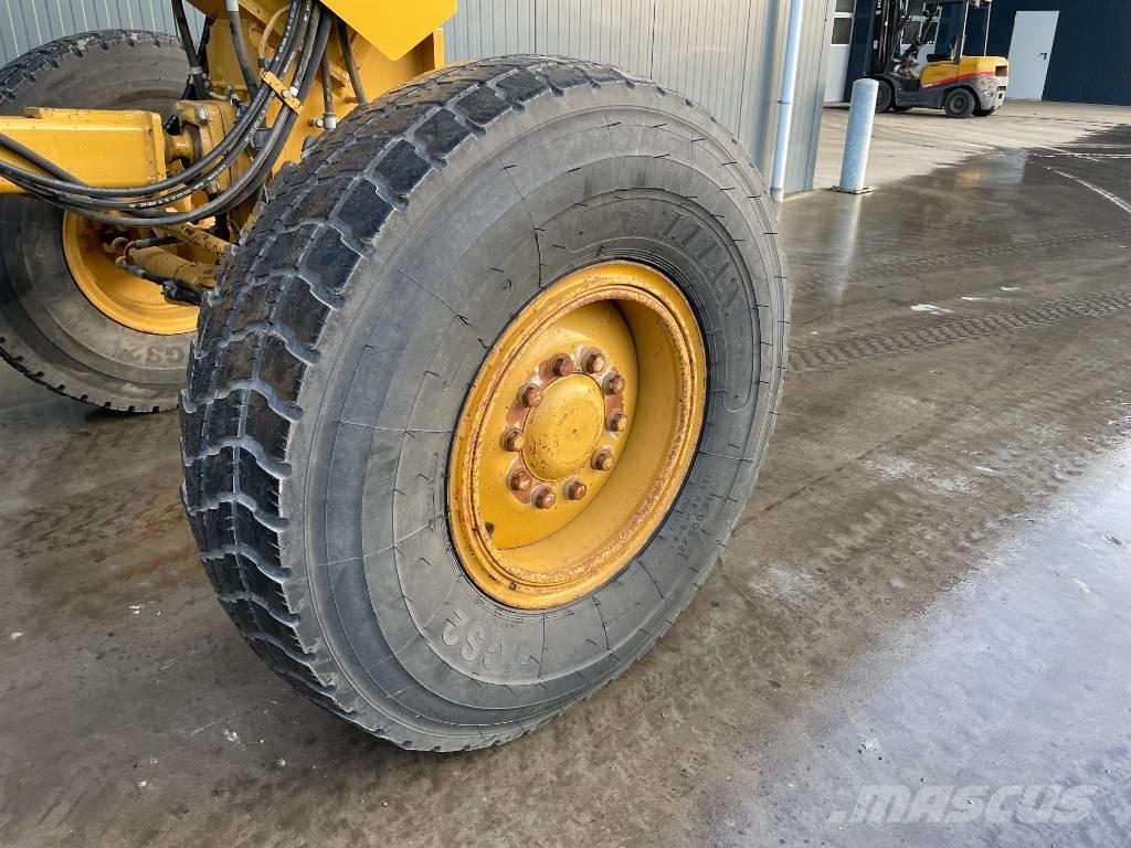 CAT 160M (140) Greideri