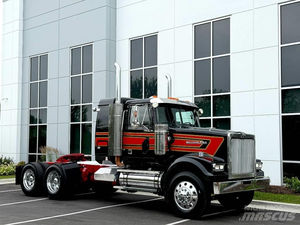 Western Star 4900 SF Vilcēji