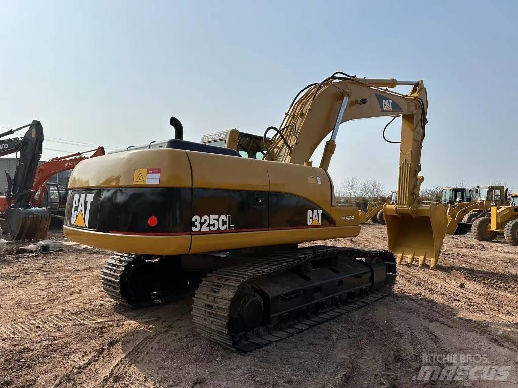 CAT 325 CL Kāpurķēžu ekskavatori