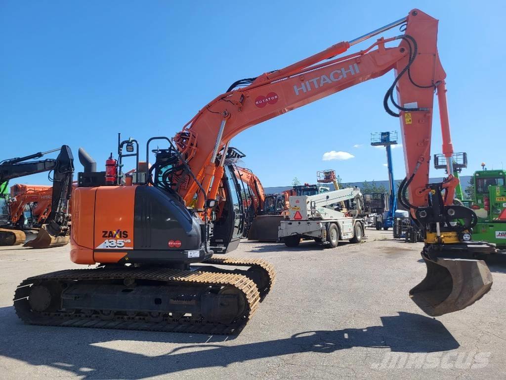 Hitachi ZX 135 US-6 Kāpurķēžu ekskavatori