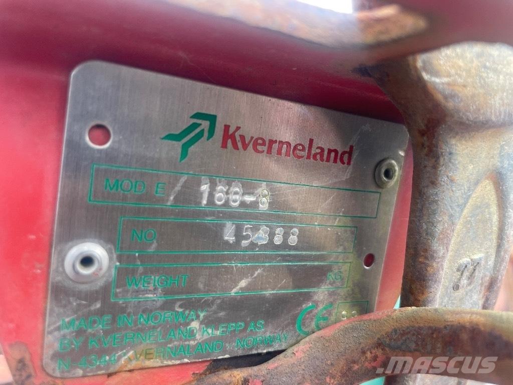 Kverneland E 160-8 Maiņvērsējarkli