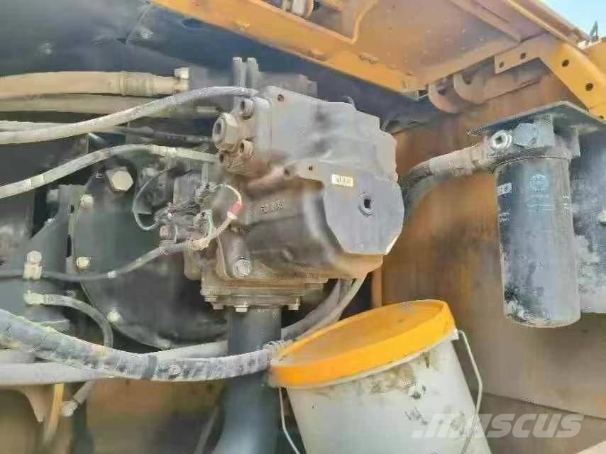 Komatsu PC 360-8 Kāpurķēžu ekskavatori