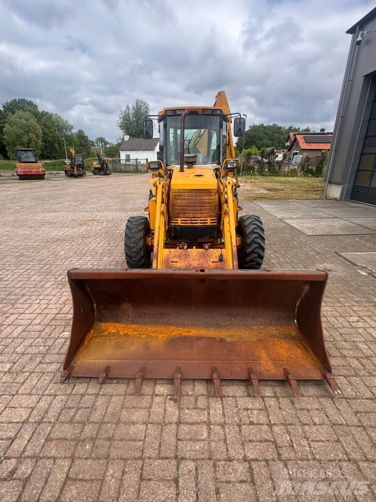 Komatsu WB 97 R-5EO Ekskavatori-iekrāvēji