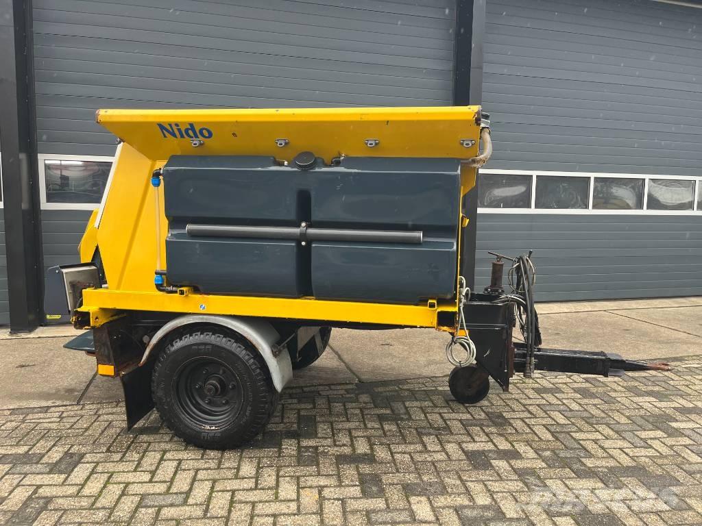 Nido Stratos Smilšu un sāls kaisītāji