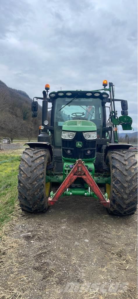 John Deere 6155R Traktori