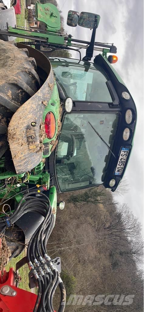 John Deere 6155R Traktori