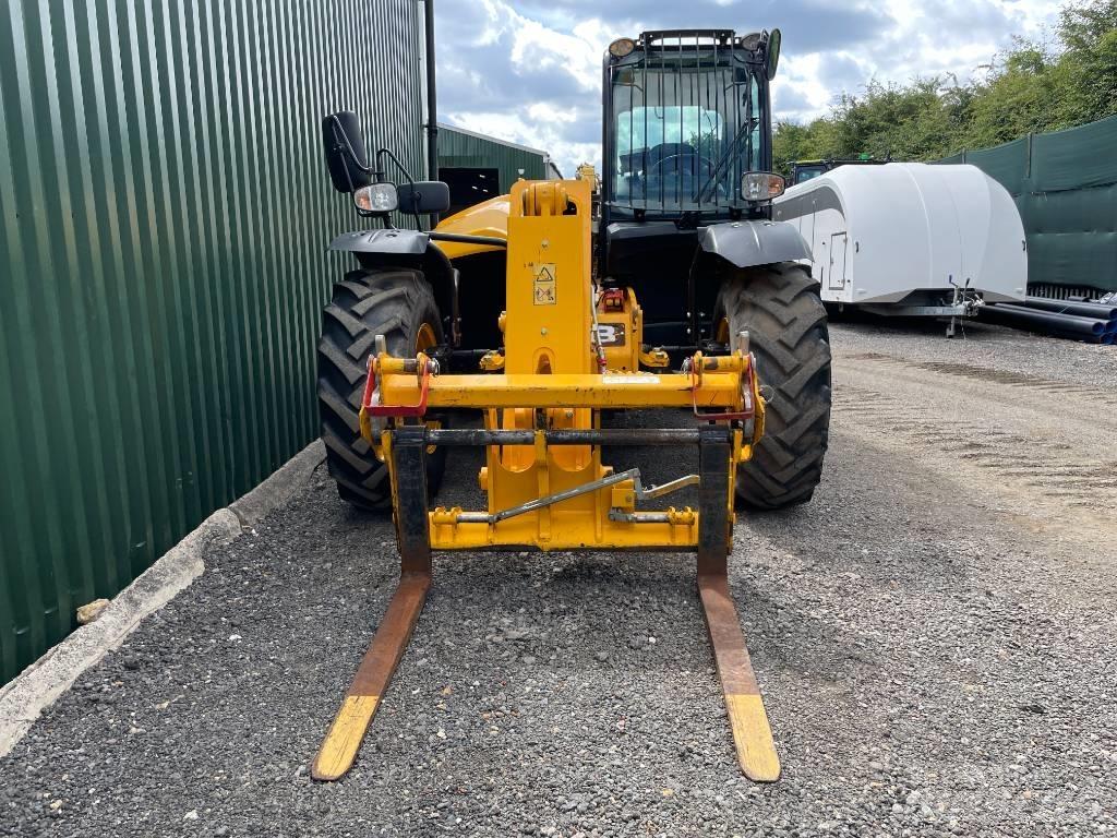 JCB 541-70 Teleskopiskie manipulatori