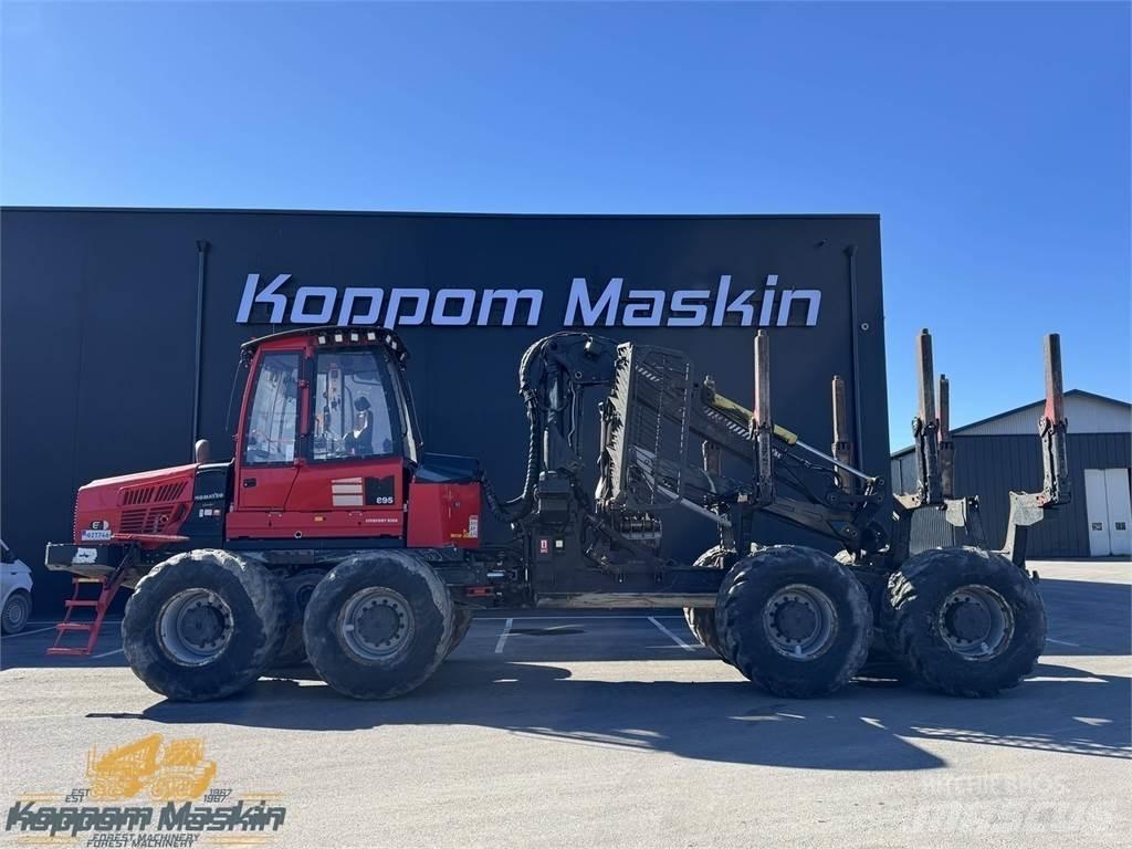 Komatsu 895 Forvarderi