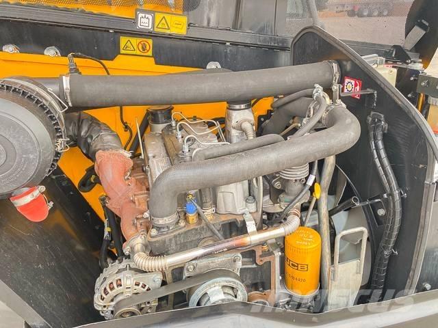 JCB 530-70 HI VIZ Teleskopiskie manipulatori