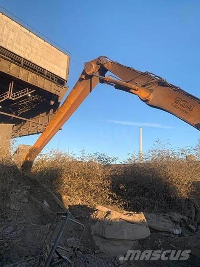 Liebherr R934B EW Strēles un kausi