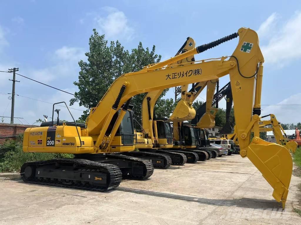 Komatsu PC200-7 Kāpurķēžu ekskavatori