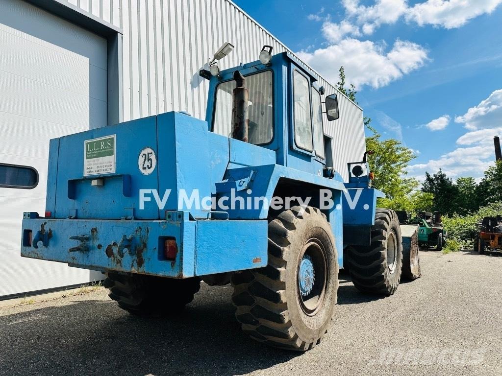 O&K F1310 Iekrāvēji uz riteņiem