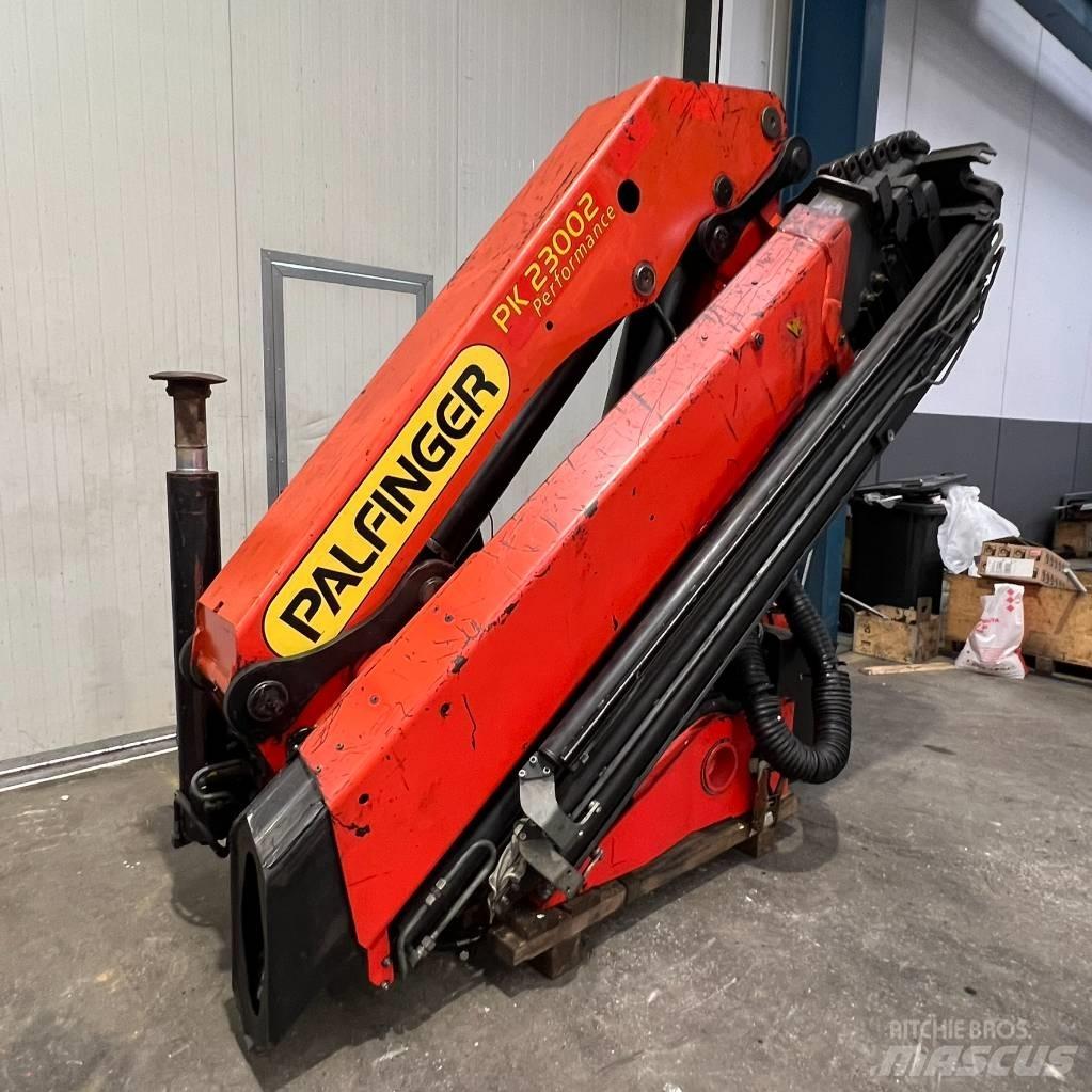Palfinger PK 23002 Iekrāvēju krāni