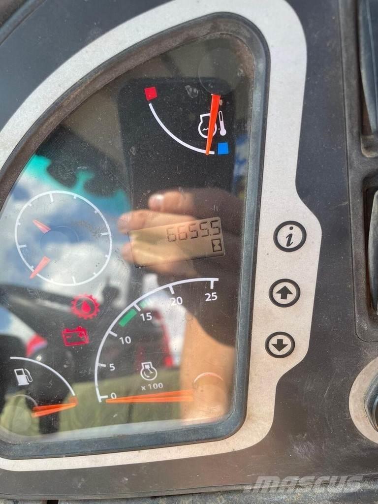 JCB 3CX Ekskavatori-iekrāvēji