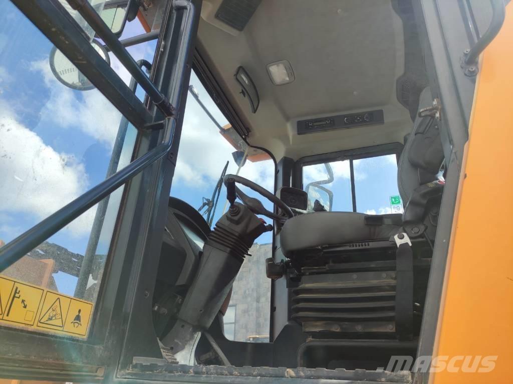 Hyundai HL 955 Iekrāvēji uz riteņiem