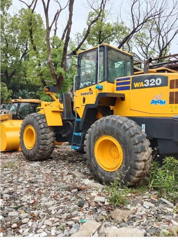 Komatsu WA 320-5 Iekrāvēji uz riteņiem
