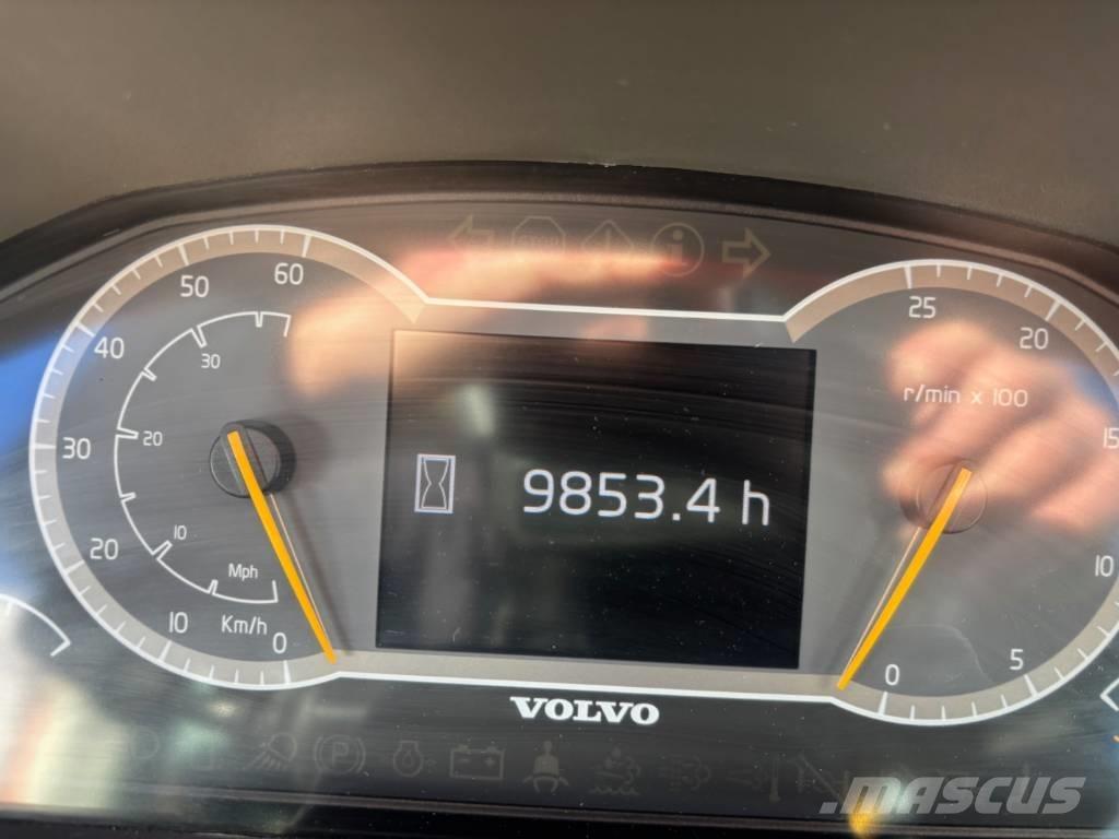 Volvo L 180 H Iekrāvēji uz riteņiem