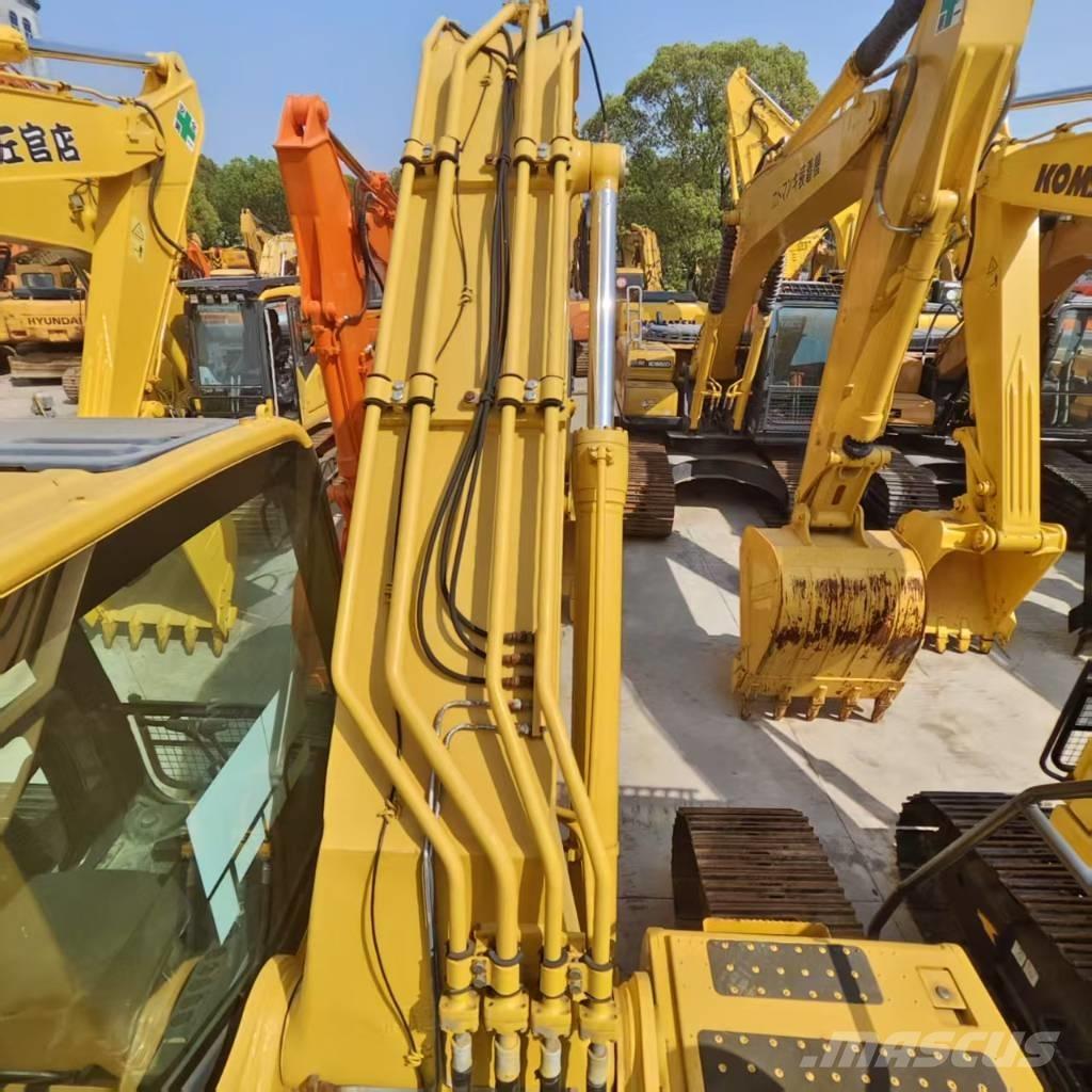 Komatsu PC 220-8 Kāpurķēžu ekskavatori
