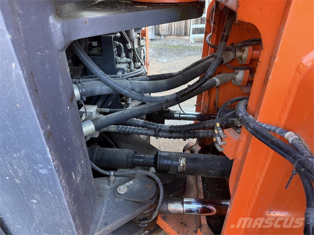 Doosan DL 550-3 Iekrāvēji uz riteņiem
