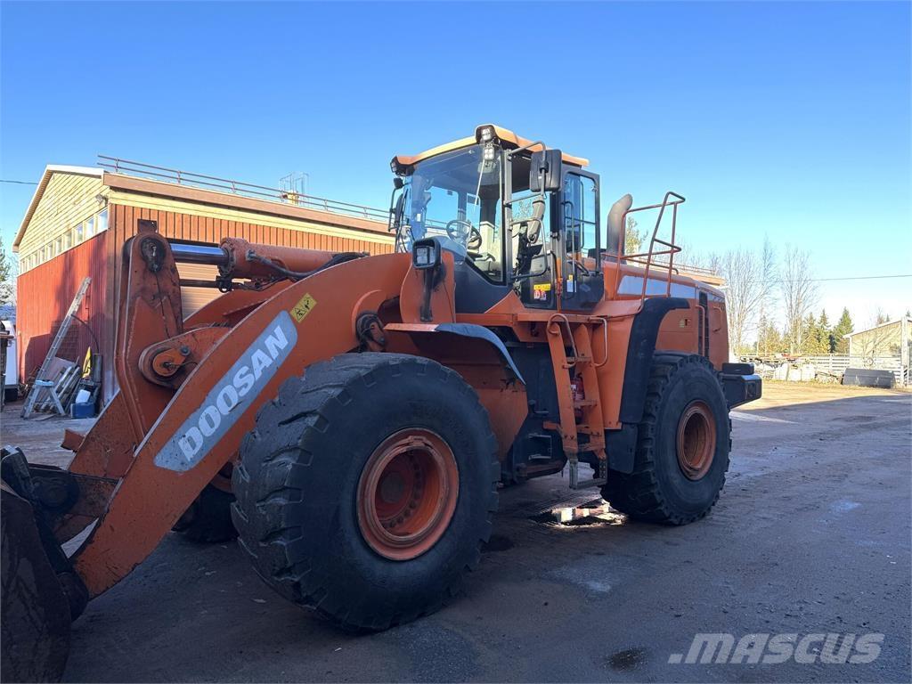 Doosan DL 550-3 Iekrāvēji uz riteņiem