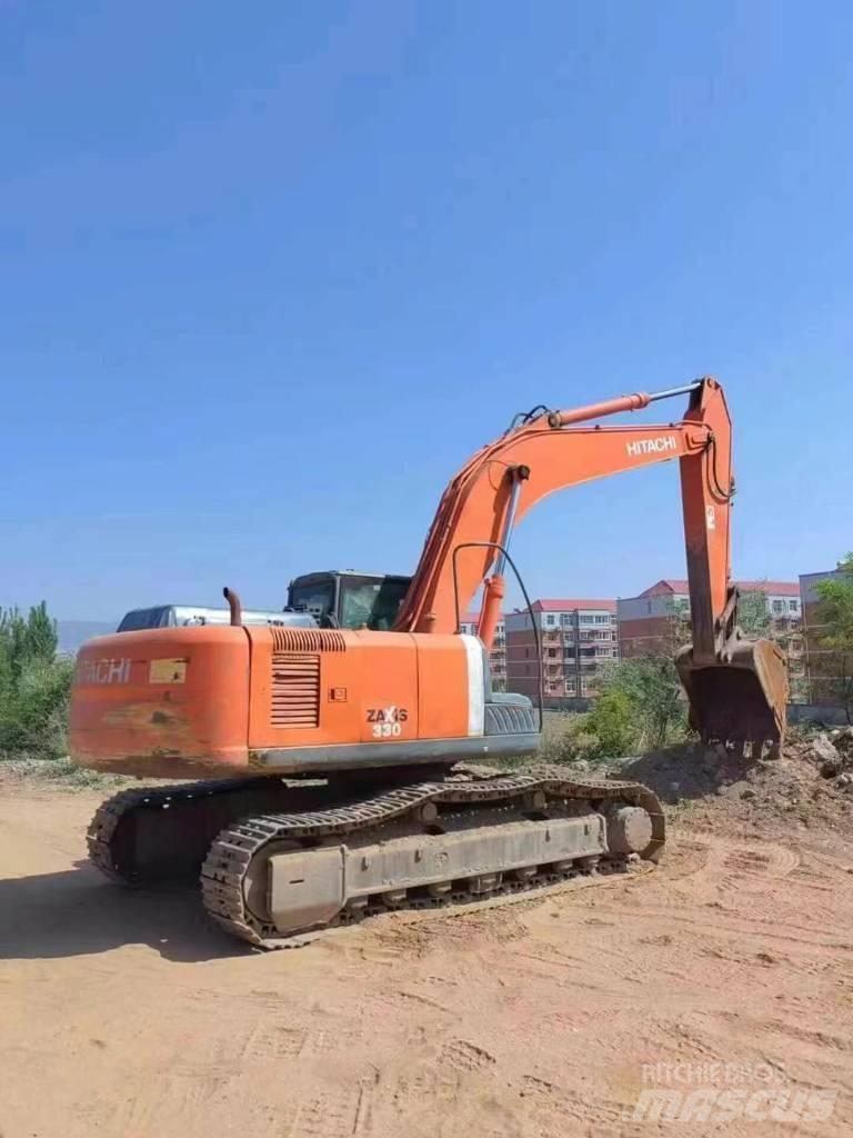 Hitachi ZAXIS270 Kāpurķēžu ekskavatori
