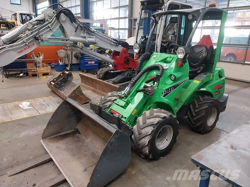 Avant 640 Lietoti riteņu kompaktiekrāvēji