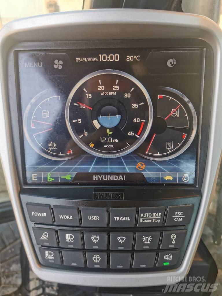 Hyundai HX 260 NL Kāpurķēžu ekskavatori