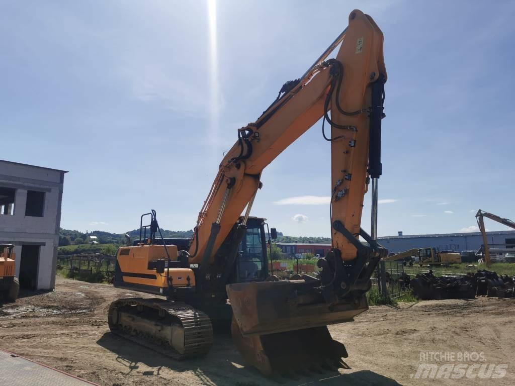 Hyundai HX 260 NL Kāpurķēžu ekskavatori