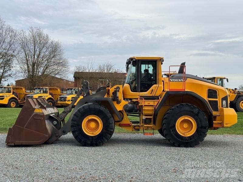 Volvo L 220 H Iekrāvēji uz riteņiem