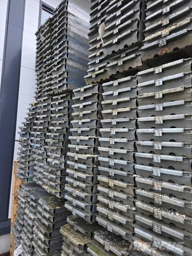 Peri UP T72 Sastatņu aprīkojums