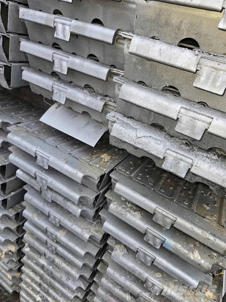 Peri UP T72 Sastatņu aprīkojums