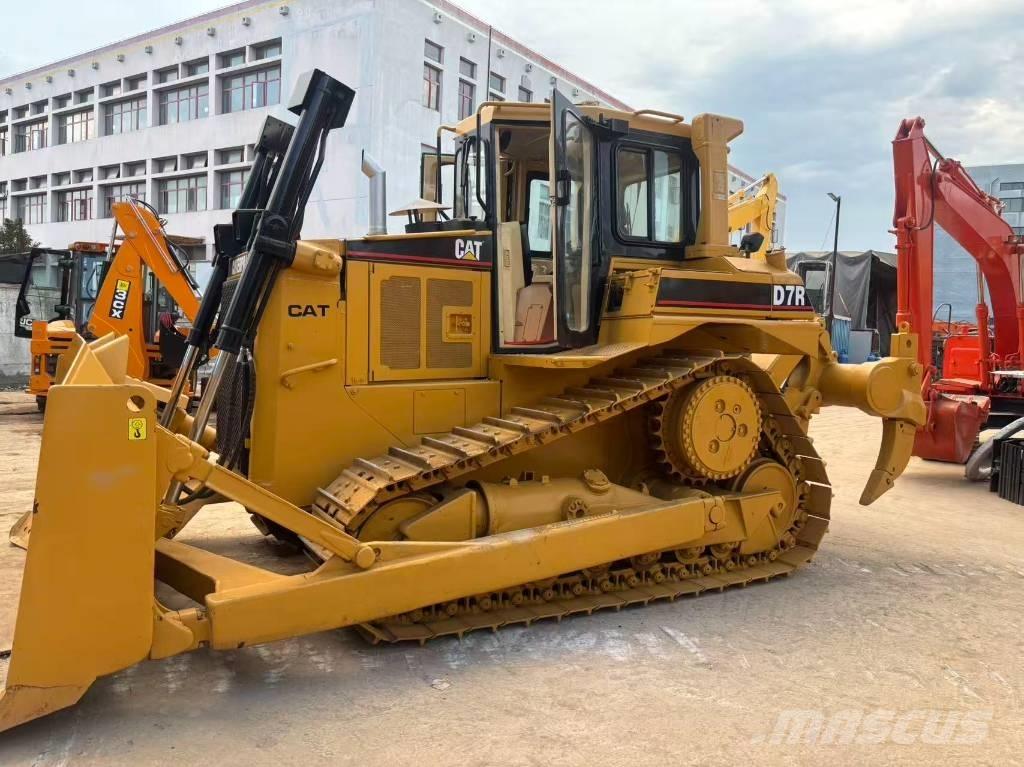CAT D 7 R Kāpurķēžu buldozeri