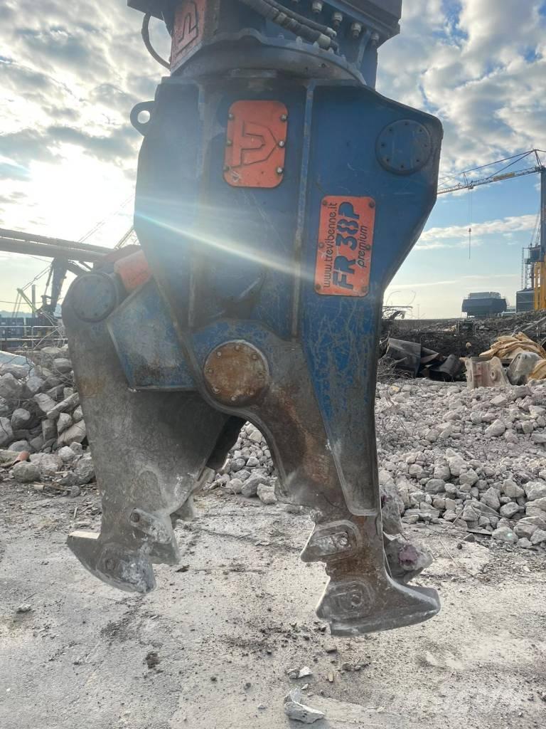 Trevibenne FR 38P Citas sastāvdaļas