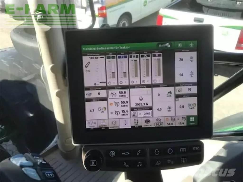 John Deere 6215r Traktori