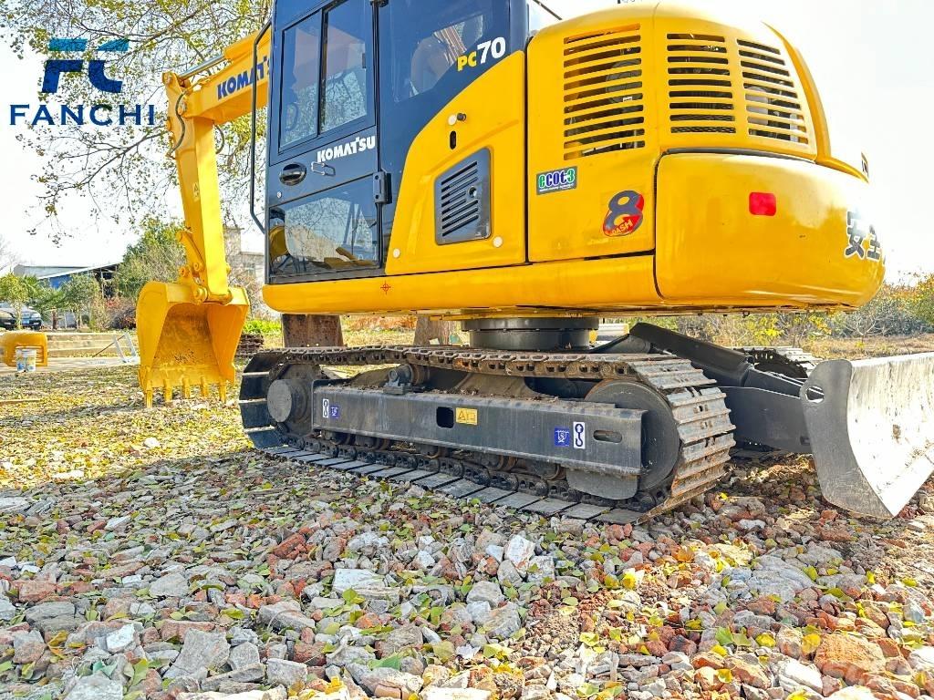Komatsu PC70-8 Kāpurķēžu ekskavatori