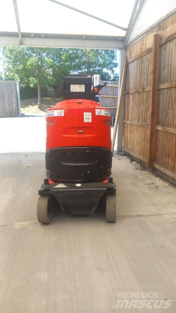 Manitou 100 VJR Vertikālie pacēlāji