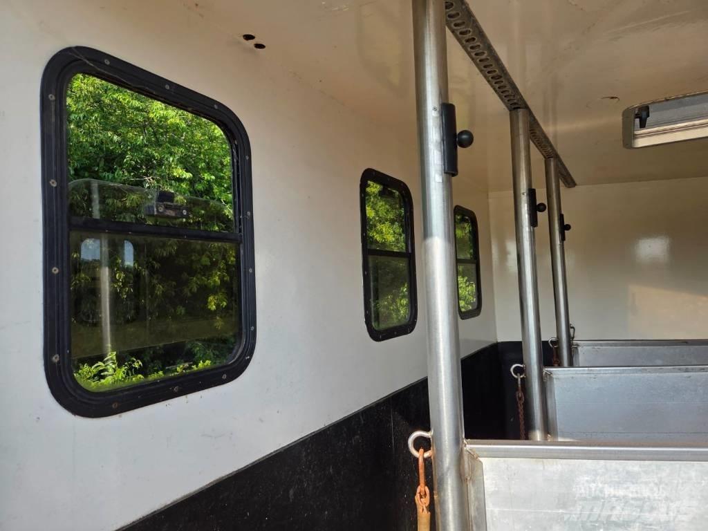 Iveco E 75 Dzīvnieku pārvadāšanas transports