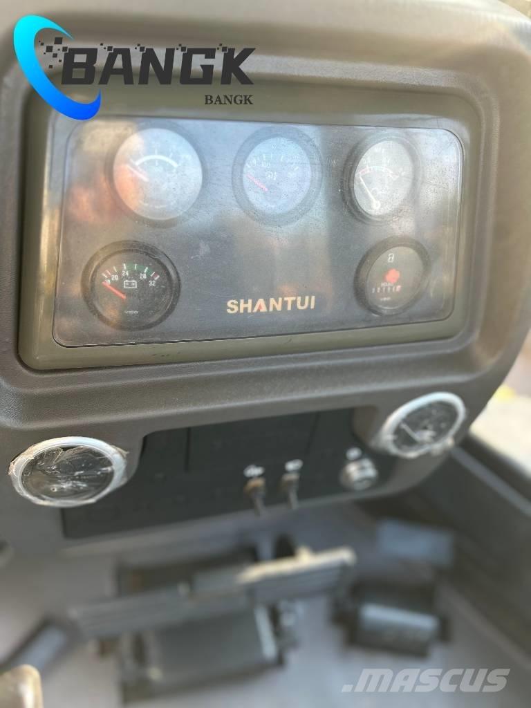 Shantui SD 16 Kāpurķēžu buldozeri