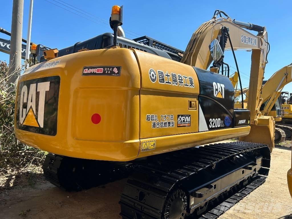 CAT 320D2L Kāpurķēžu ekskavatori