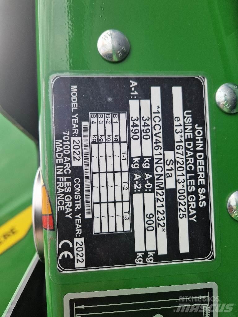 John Deere V461M Rituļu preses